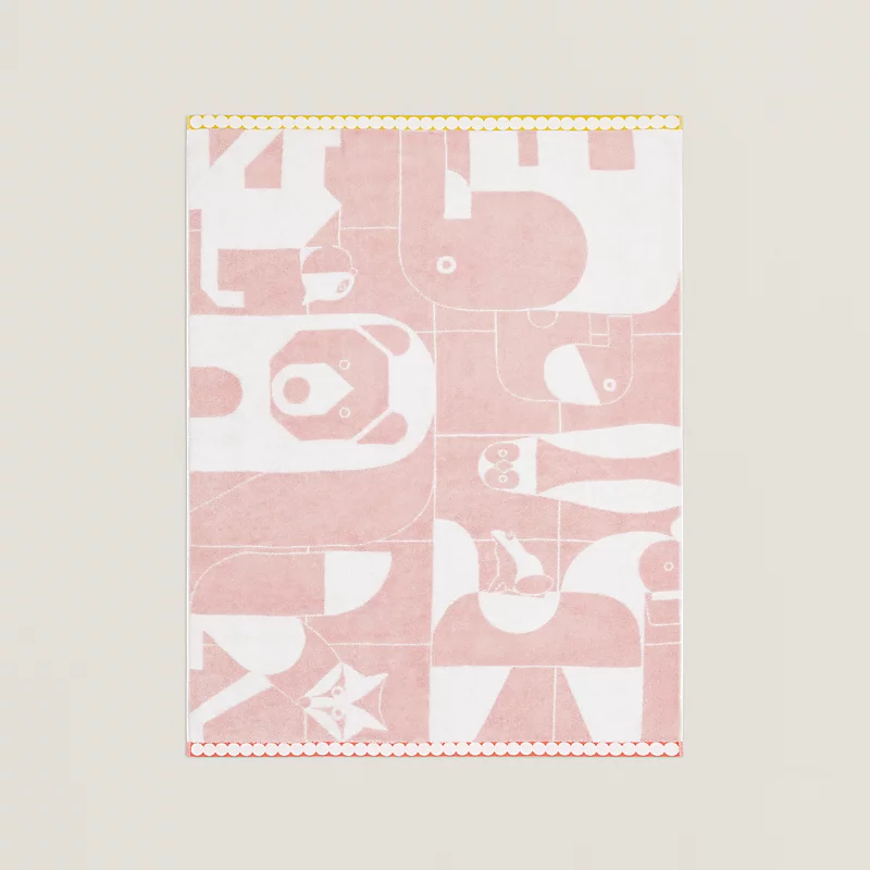 Drap de bain Animaux Blocks, 240 €, Hermès.