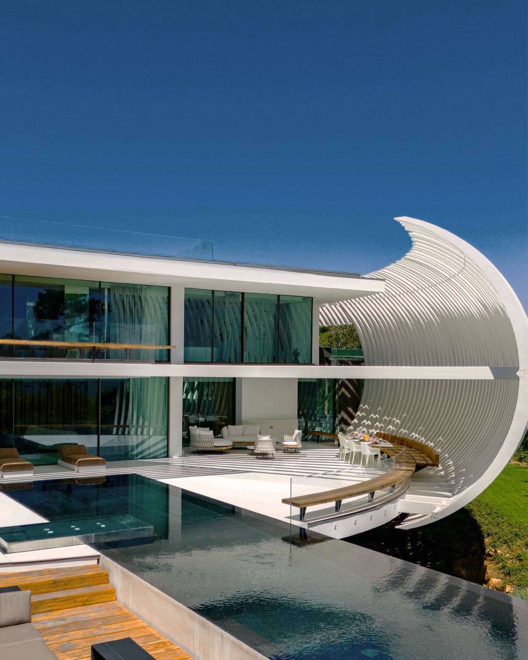 Le Collectionist. Villa Sphera, imaginée par Guedes Cruz Architects voyage idées originales