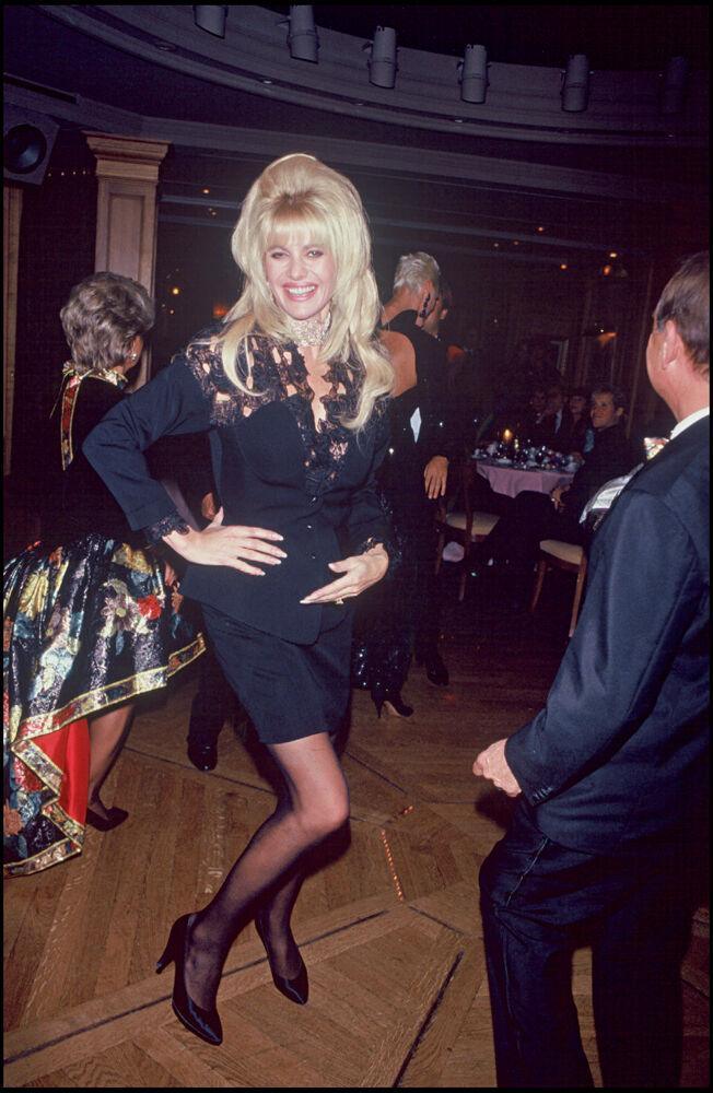 Ivana Trump à la soirée du designer Jin Abe en 1991 au Ritz