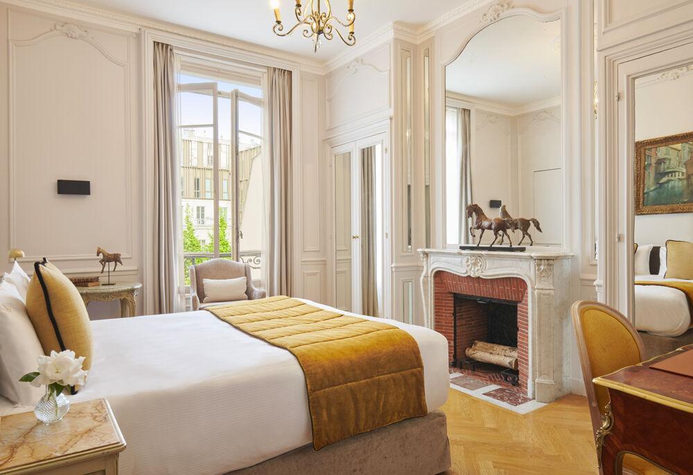 Une chambre suite supérieure à l'hôtel Lancaster.