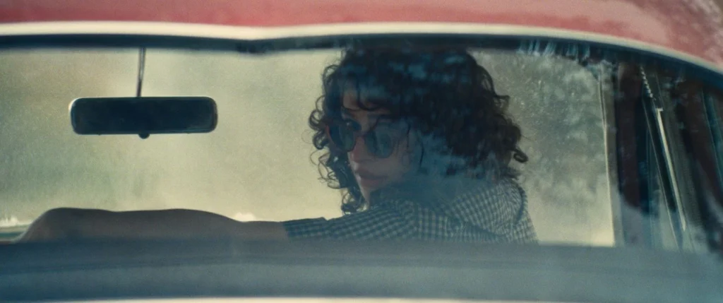 Odessa A’zion dans le film Marty Supreme (2026). © A24.