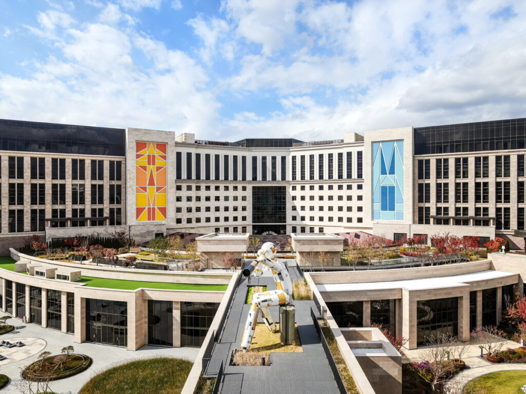 Paradise City Seoul Incheon Elizabeth Chun Frieze