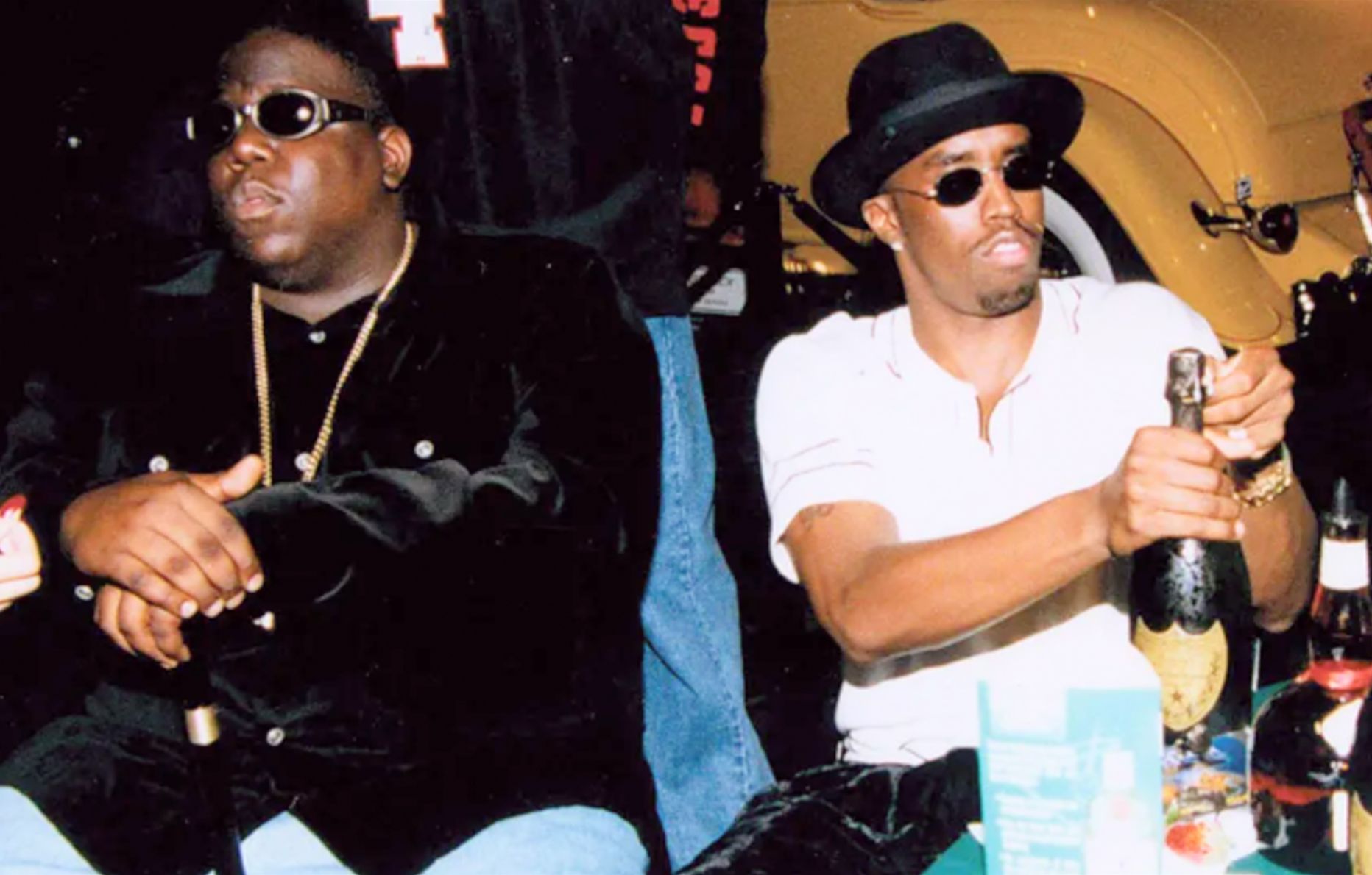 Le documentaire Netflix sur Sean Combs Sean Combs: The Reckoning. (L to R) Christopher Wallace, The Notorious B.I.G. and Sean Combs. Cr. Courtesy of Netflix © 2025