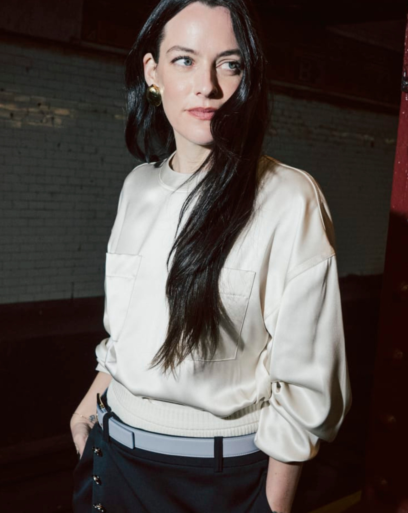 Riley Keough au défilé Chanel Métiers d’arts 2026 à New York. © Chanel.