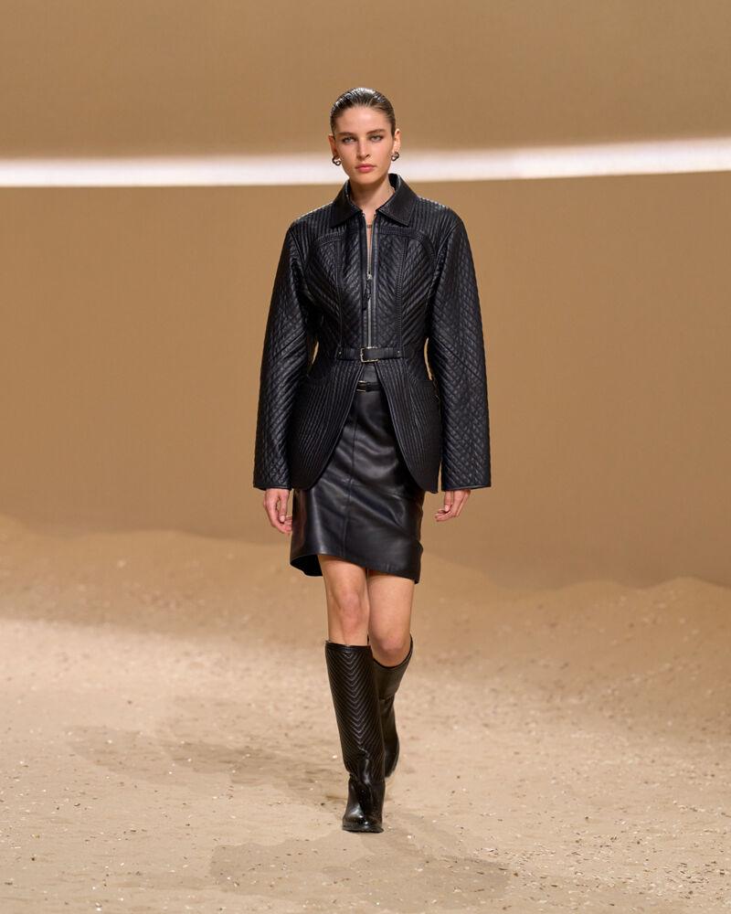 Inspiration trends Spring/Summer 2026: revamped leather suit at Hermes