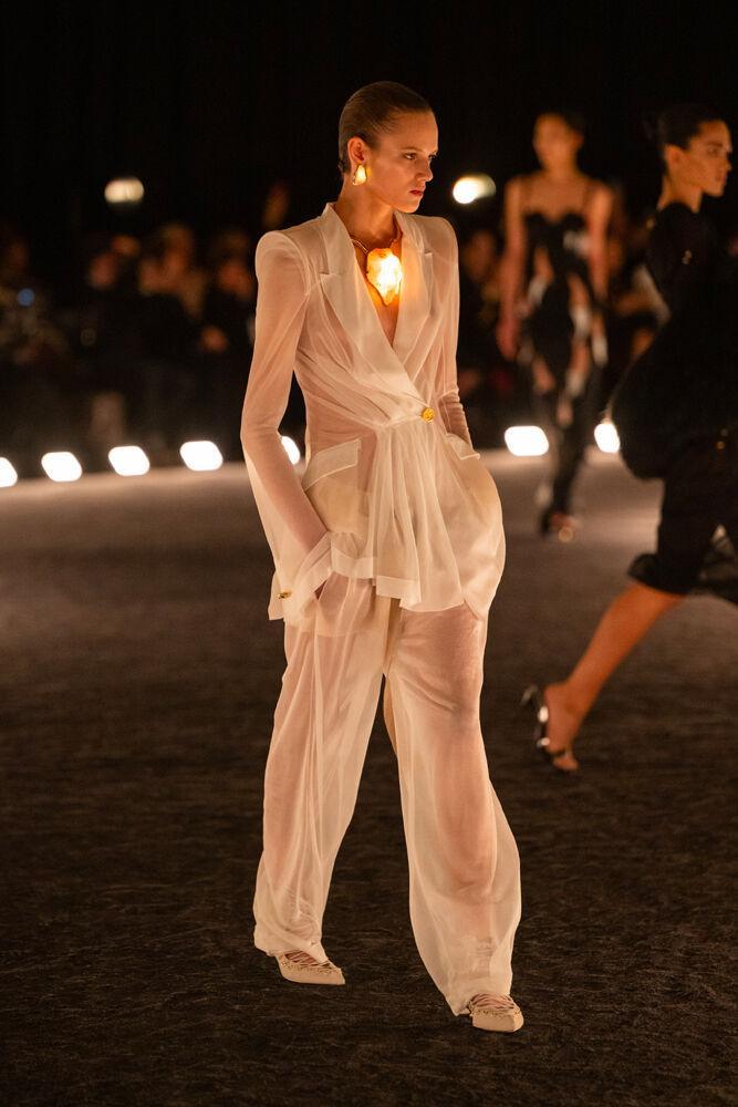 Inspiration trends Spring/Summer 2026: Pajamas at Schiaparelli.