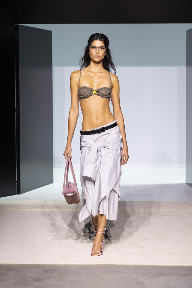 Inspiration trends Spring/Summer 2026: low-rise long skirt at The Attico.