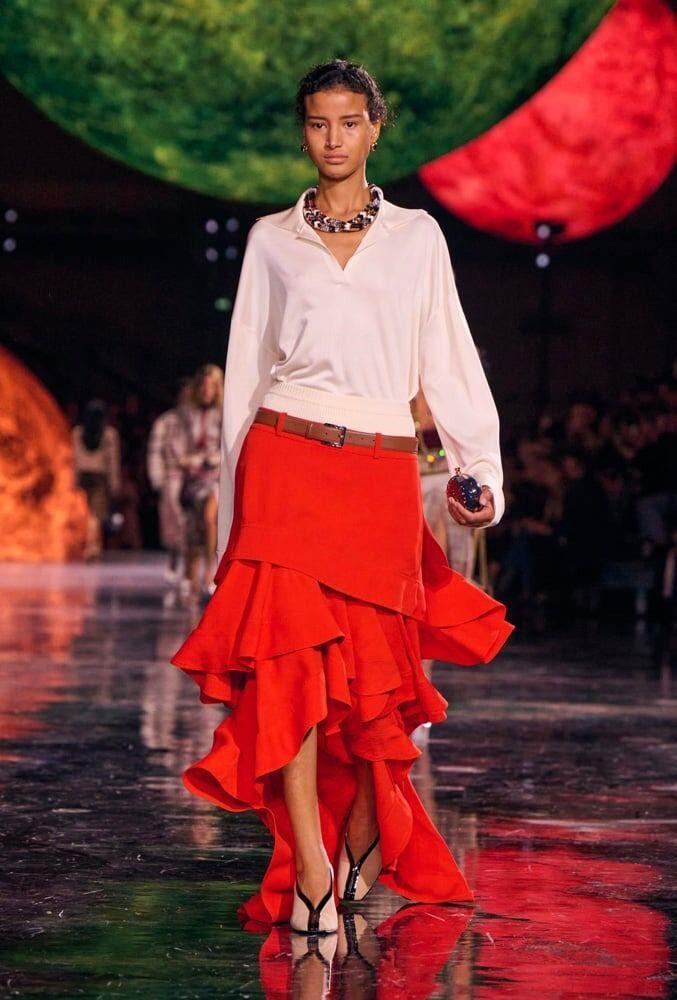Inspiration trends Spring/Summer 2026: Ruffled skirt at Chanel.