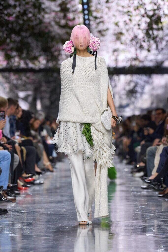 Premier défilé haute couture de Jonathan Anderson pour Dior printemps-été 2026.