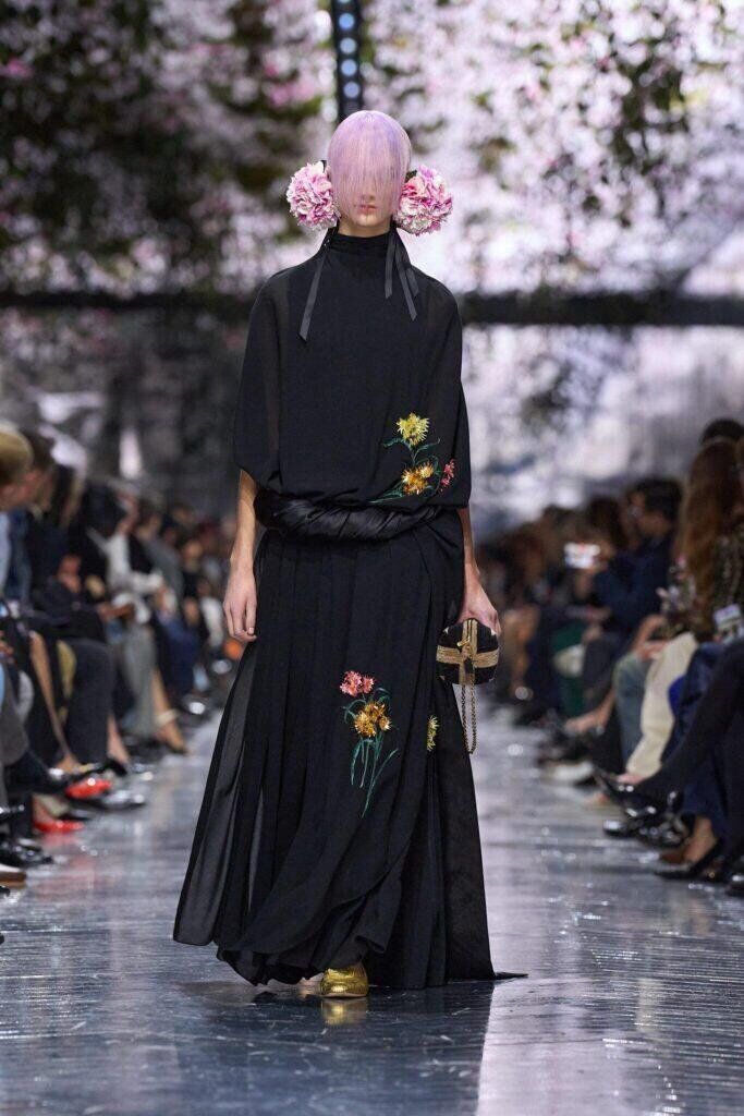 Premier défilé haute couture de Jonathan Anderson pour Dior printemps-été 2026.