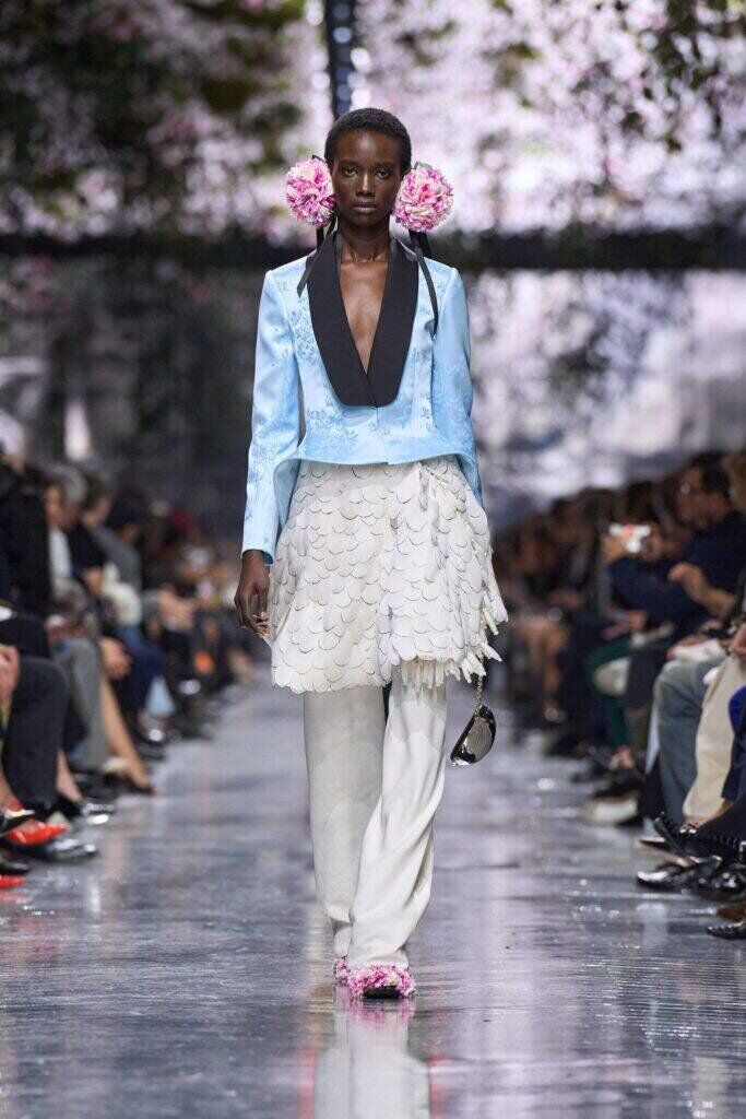 Premier défilé haute couture de Jonathan Anderson pour Dior printemps-été 2026.