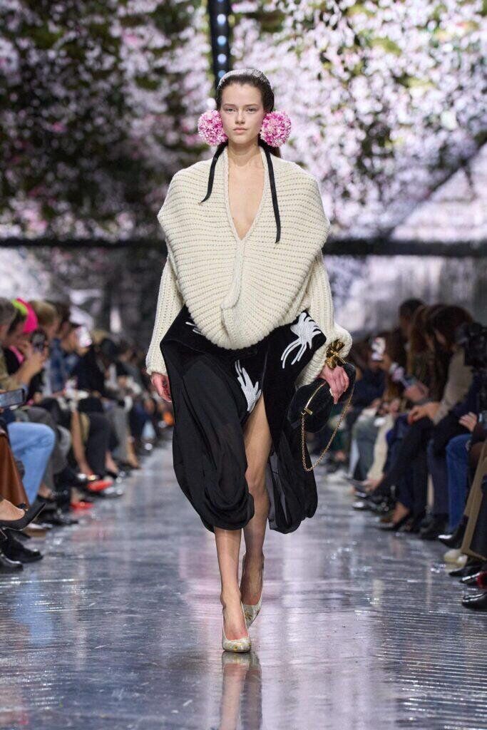 Premier défilé haute couture de Jonathan Anderson pour Dior printemps-été 2026.