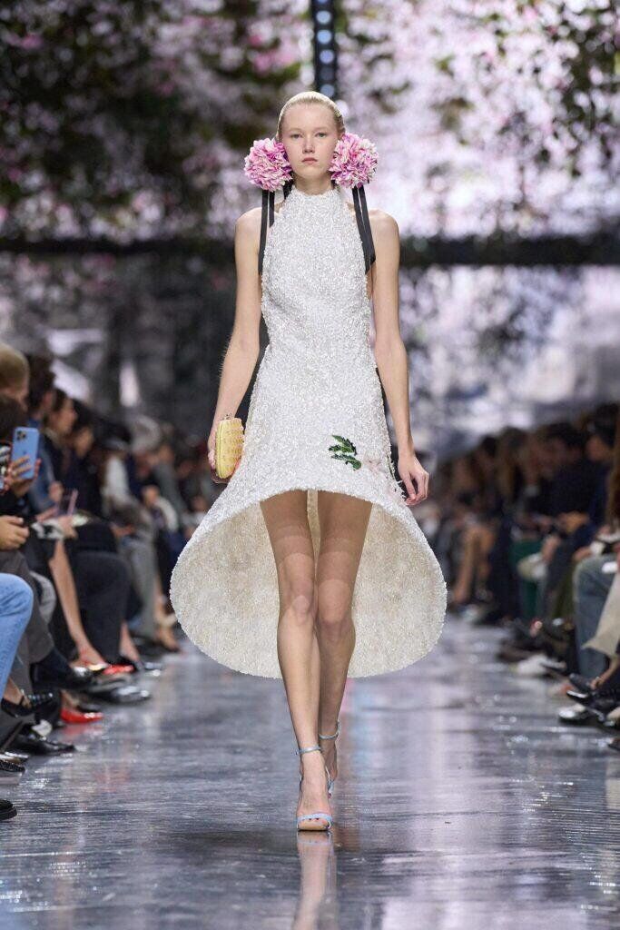 Premier défilé haute couture de Jonathan Anderson pour Dior printemps-été 2026.