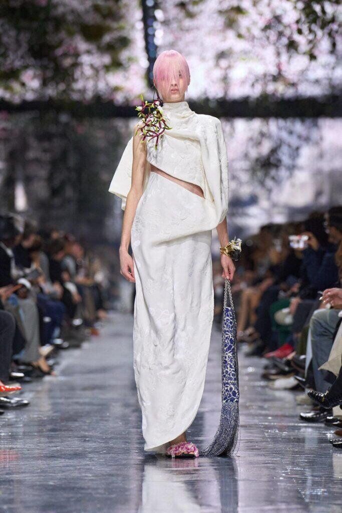 Premier défilé haute couture de Jonathan Anderson pour Dior printemps-été 2026.