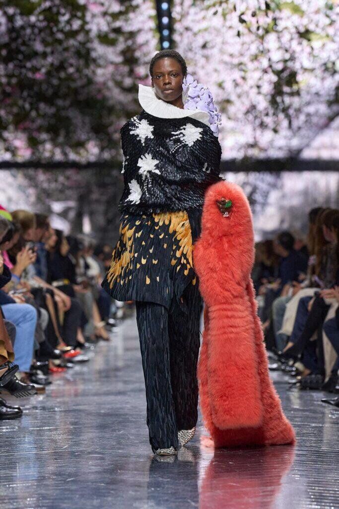 Premier défilé haute couture de Jonathan Anderson pour Dior printemps-été 2026.