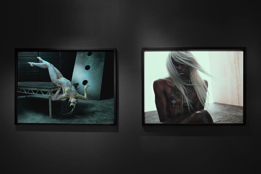 L'exposition Angels With Dirty Faces de Jordan Hemingway chez Acne Paper Palais Royal.