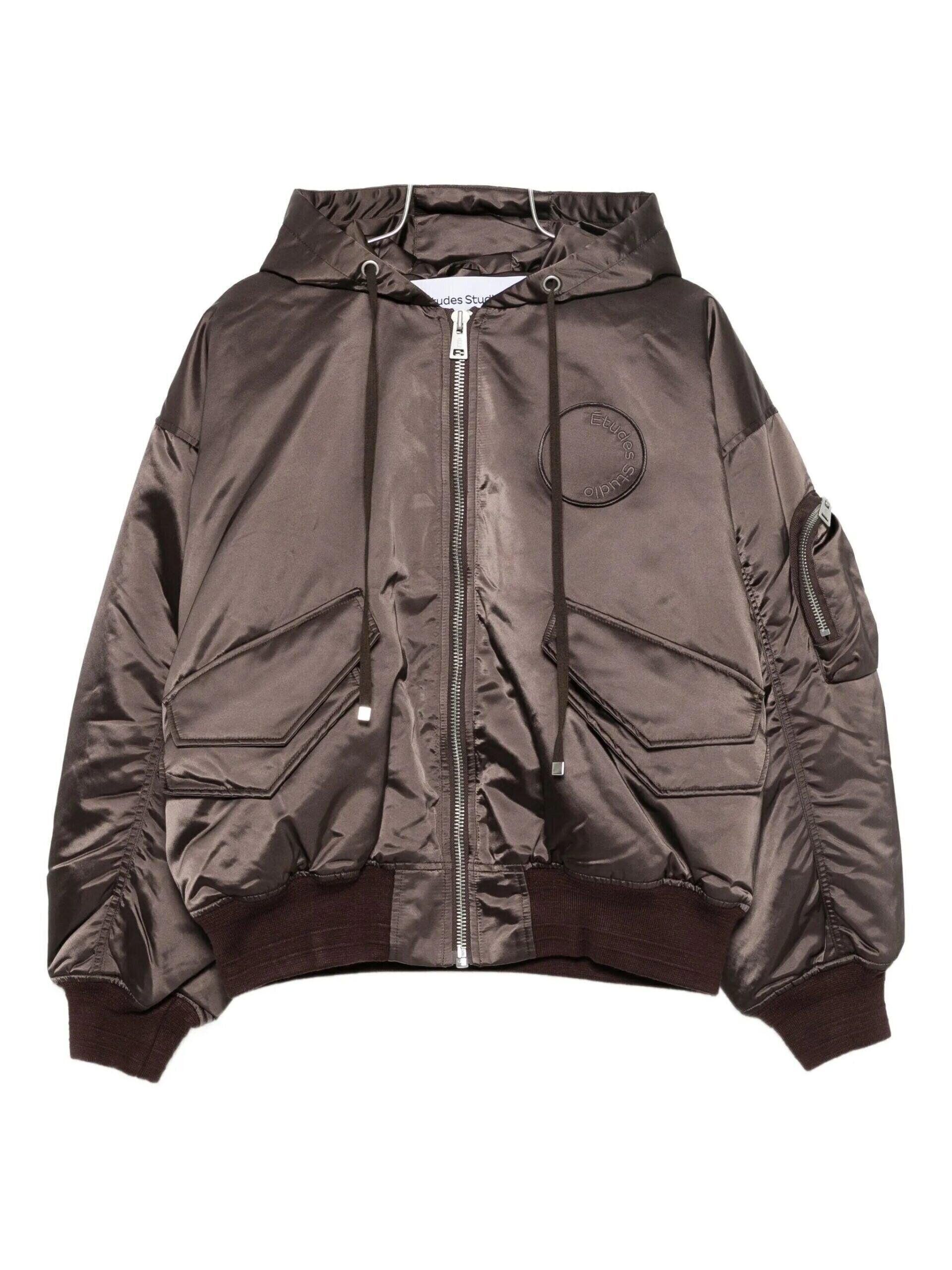 Bomber en nylon, Études Studio.