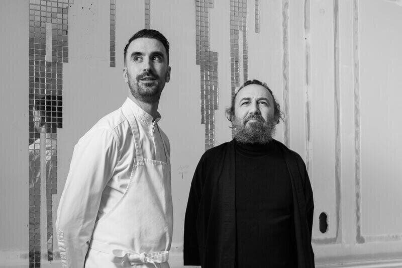 le chef Amaury Bouhours et Mathias Kiss pour le Diner haute couture au Meurice