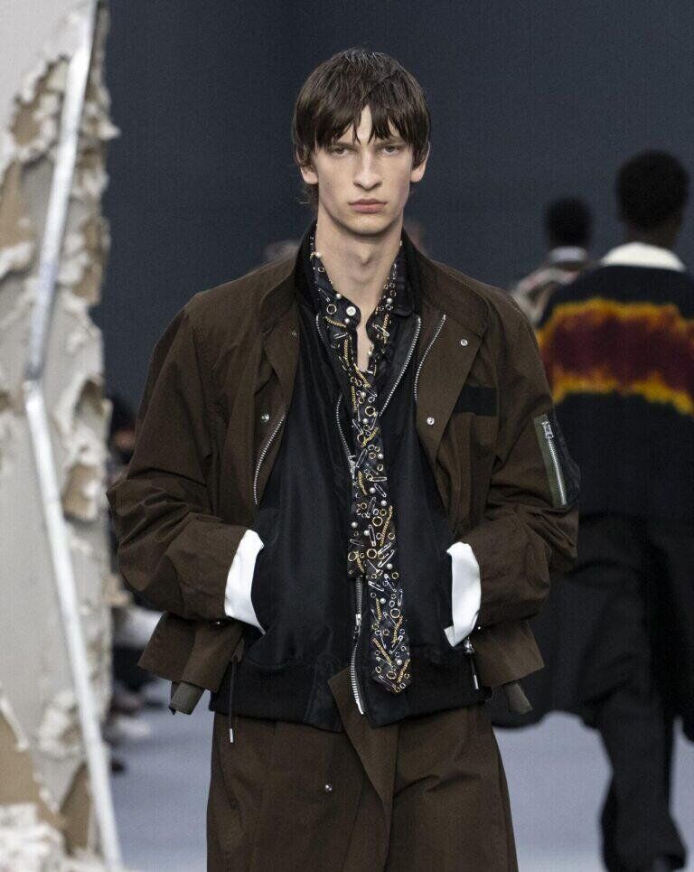 Le défilé Sacai automne-hiver 2026-2027.