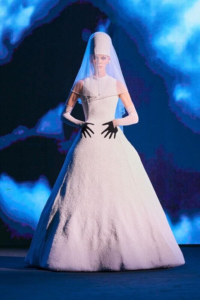 Le défilé Robert Wun haute couture printemps-été 2026.