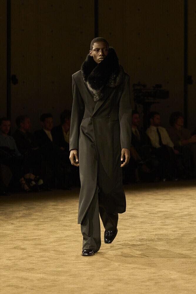 Le défilé Saint Laurent automne-hiver 2026-2027.