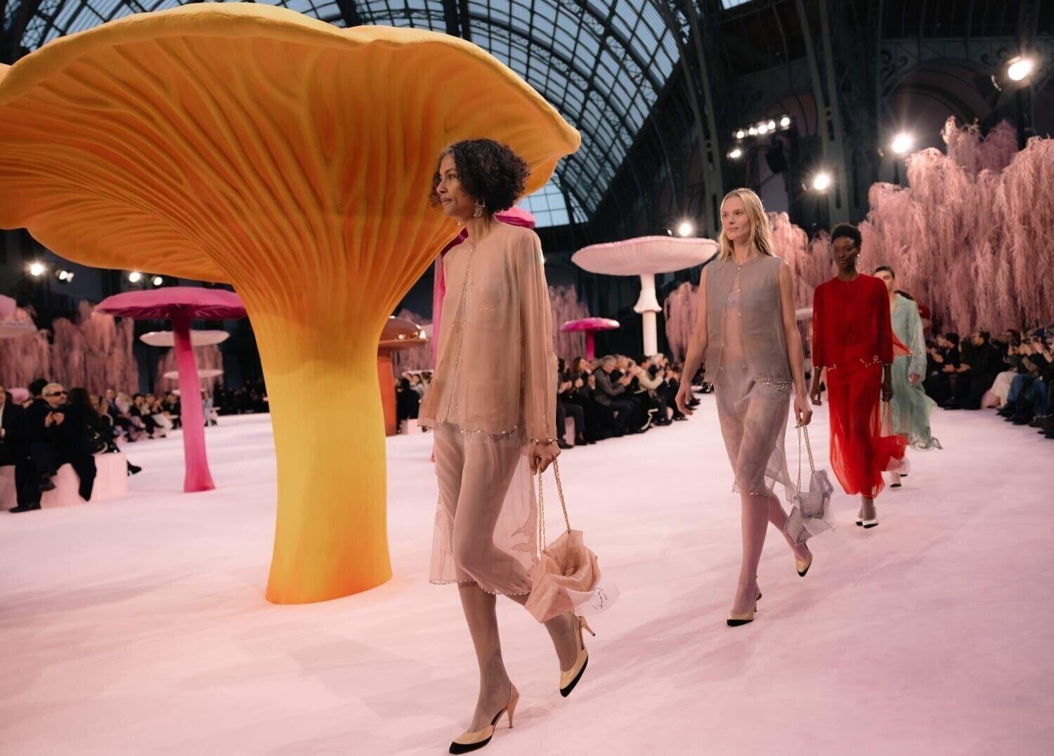 le premier défilé chanel haute couture pour la collection printemps-été 2026