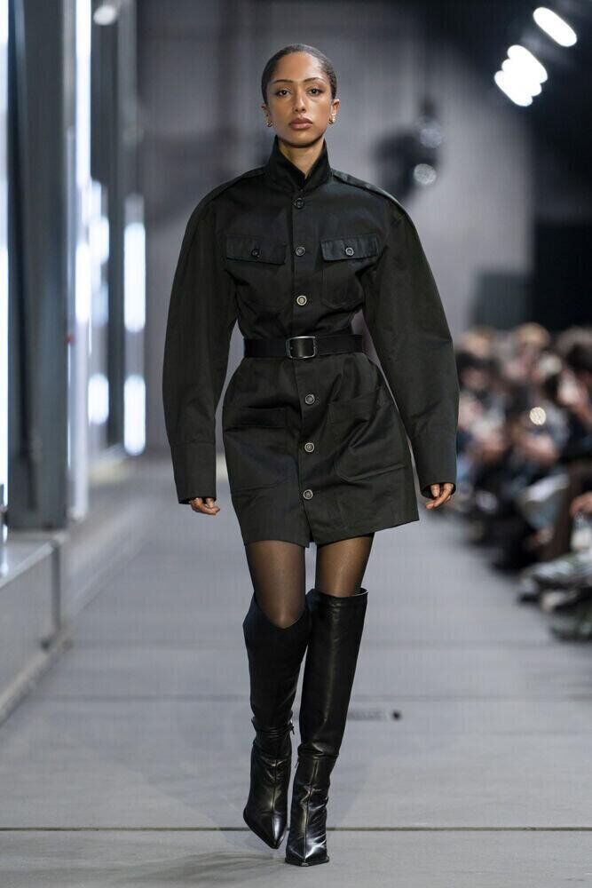 Le défilé G-Star automne-hiver 2026 par Lisi Herrebrugh et Rushemy Botter.