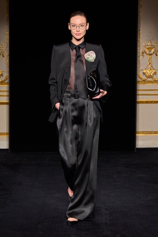 defile armani prive printemps-ete 2026 à la fashion week haute couture de paris