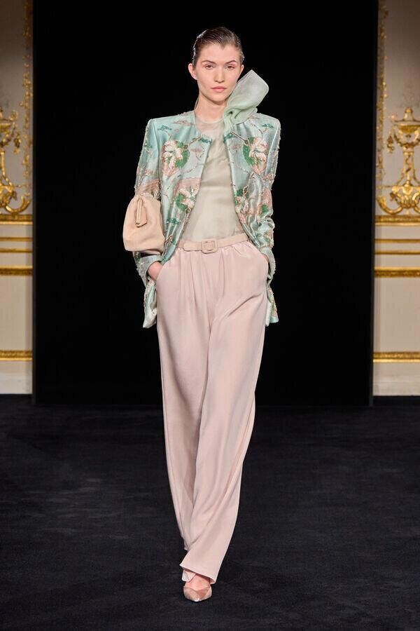 defile armani prive printemps-ete 2026 à la fashion week haute couture de paris