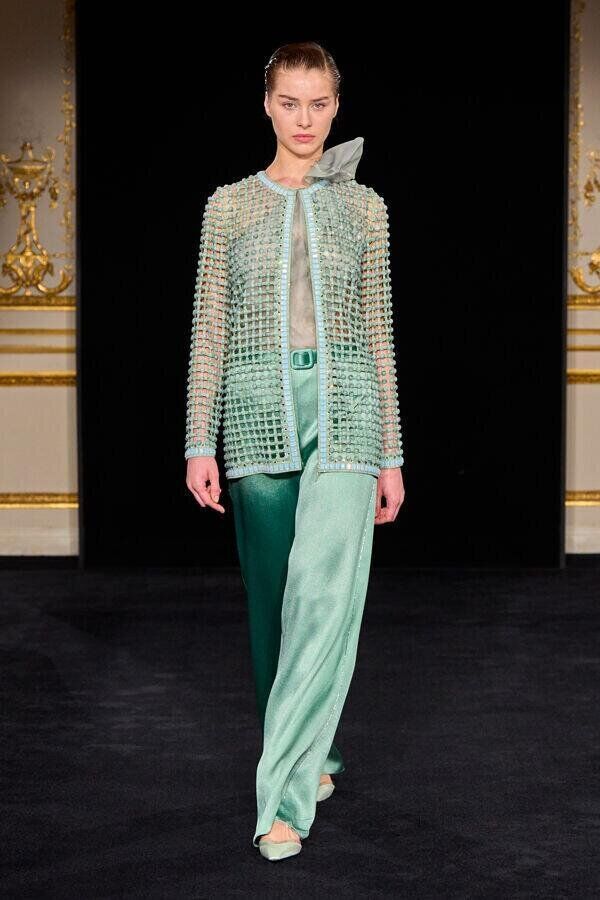 defile armani prive printemps-ete 2026 à la fashion week haute couture de paris
