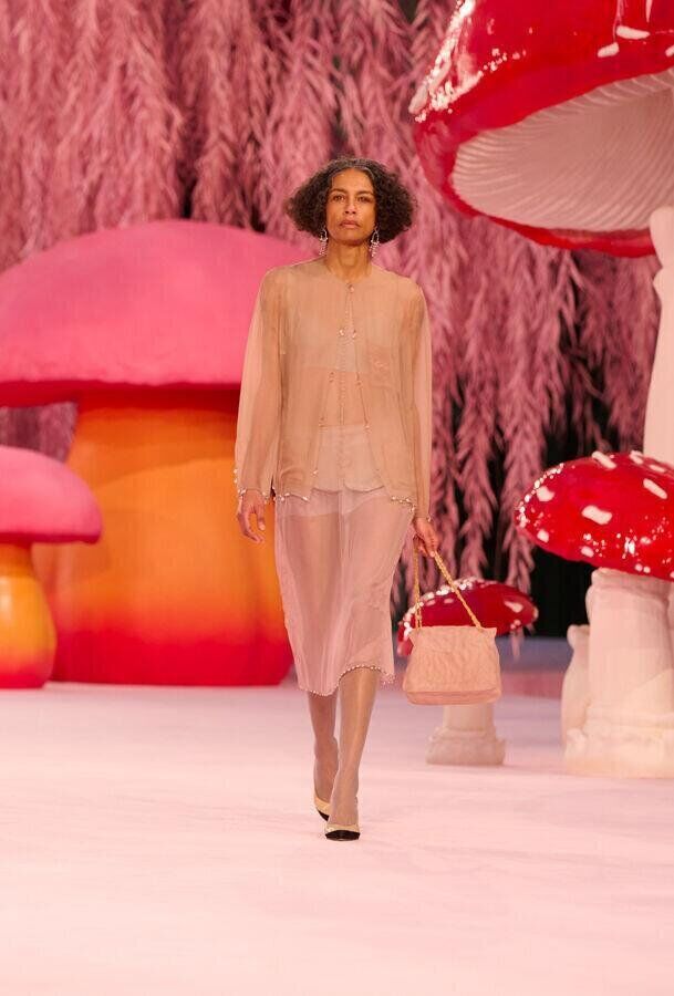 défilé chanel haute couture printemps-été 2026 à la fashion week de paris
