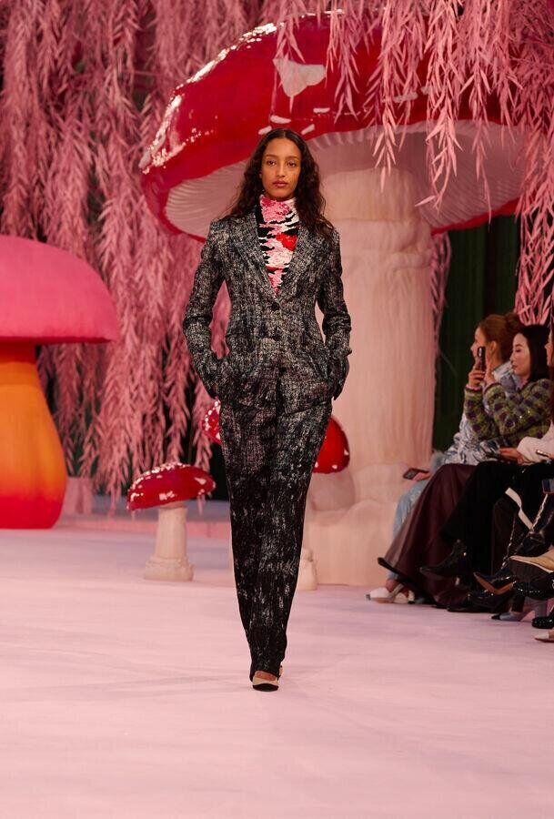 défilé chanel haute couture printemps-été 2026 à la fashion week de paris