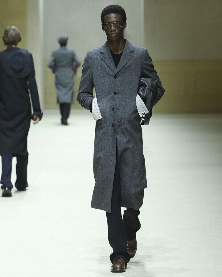 Le défilé Prada homme automne-hiver 2026-2027.