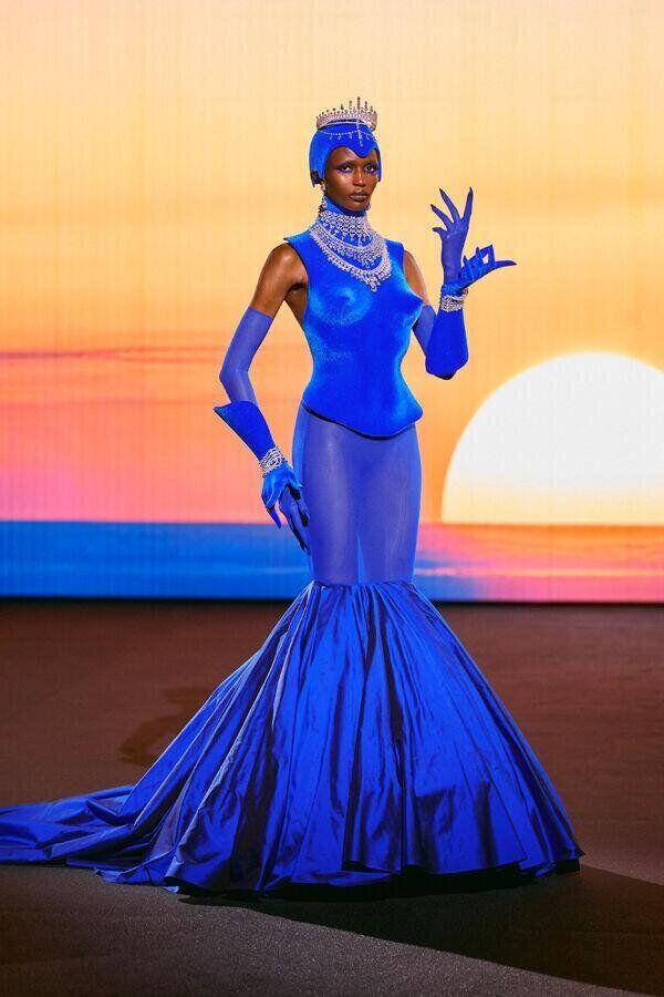 le défilé robert wun haute couture printemps-été 2026 à la fashion week de paris