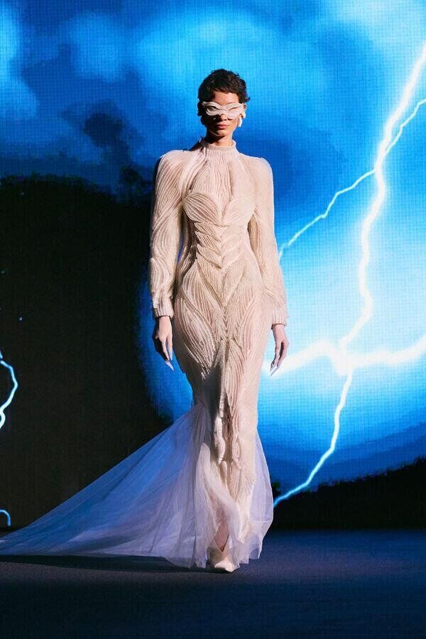 le défilé robert wun haute couture printemps-été 2026 à la fashion week de paris