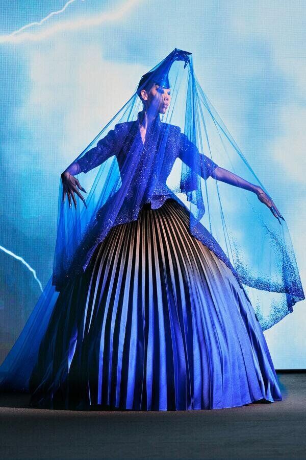 le défilé robert wun haute couture printemps-été 2026 à la fashion week de paris