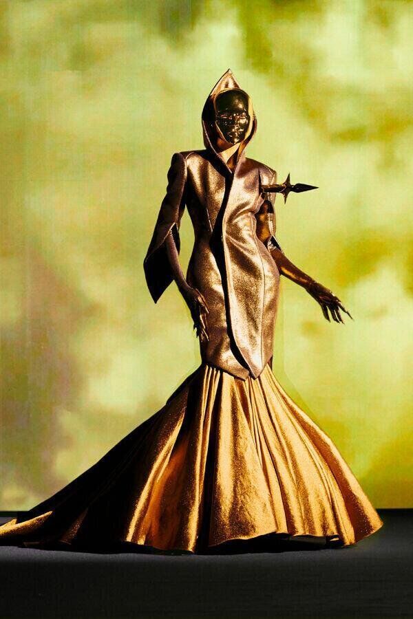 le défilé robert wun haute couture printemps-été 2026 à la fashion week de paris
