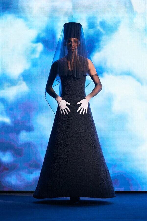 le défilé robert wun haute couture printemps-été 2026 à la fashion week de paris