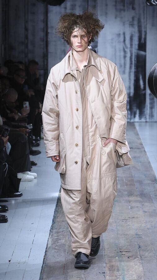 défilé yohji yamamoto automne-hiver 2026-2027 fashion week de paris
