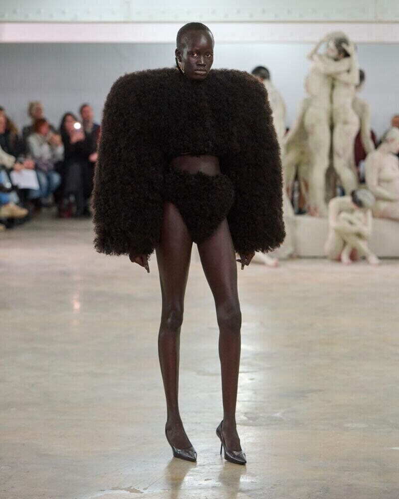 Le défilé Charlie Le Mindu haute couture printemps-été 2026 à la Fashion Week de Paris