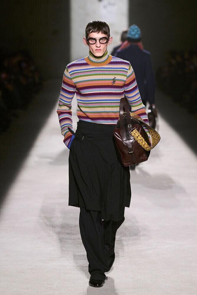 Le défilé Dries Van Noten automne-hiver 2026-2027 à la Fashion Week à Paris
