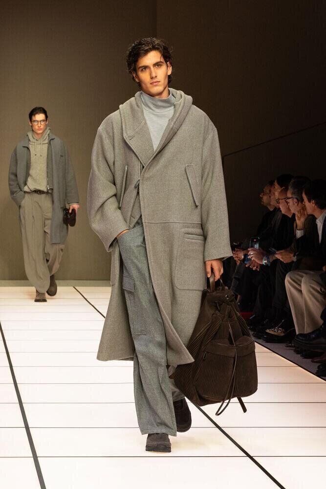 Le défilé Giorgio Armani automne-hiver 2026-2027 à la Fashion Week de Milan
