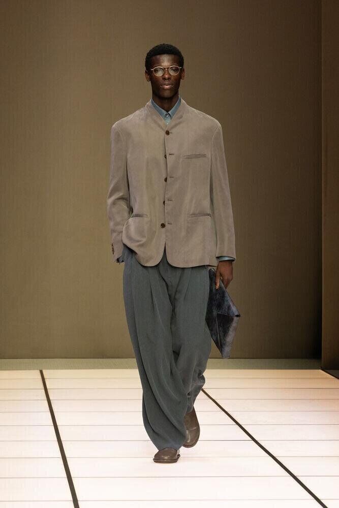 Le défilé Giorgio Armani automne-hiver 2026-2027 à la Fashion Week de Milan