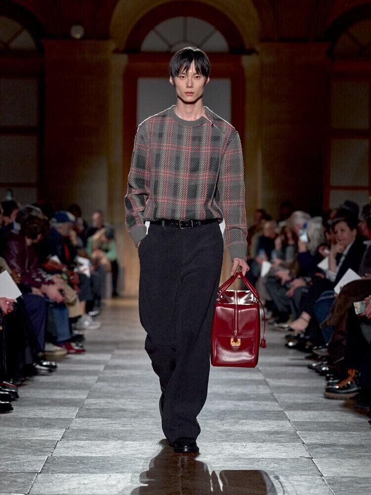Le défilé Hermès homme automne-hiver 2026-2027 à la Fashion Week de Paris