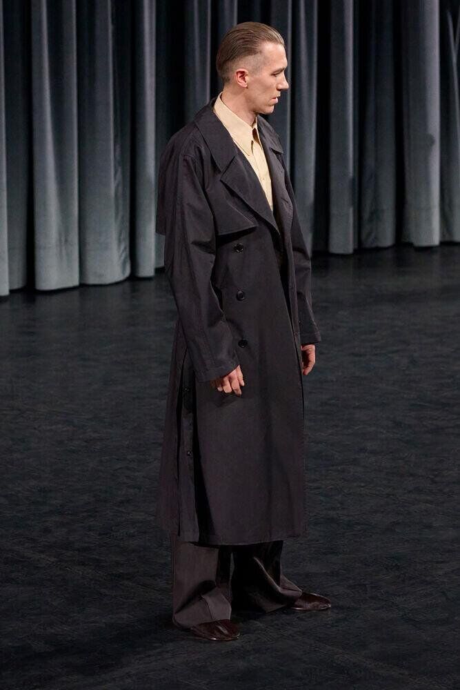 Le défilé Lemaire automne-hiver 2026-2027 à la Fashion Week de Paris