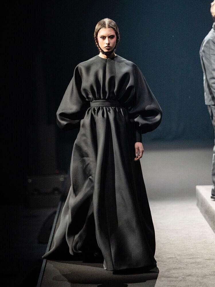 Le défilé Viktor & Rolf haute couture printemps-été 2026 à la Fashion Week de Paris