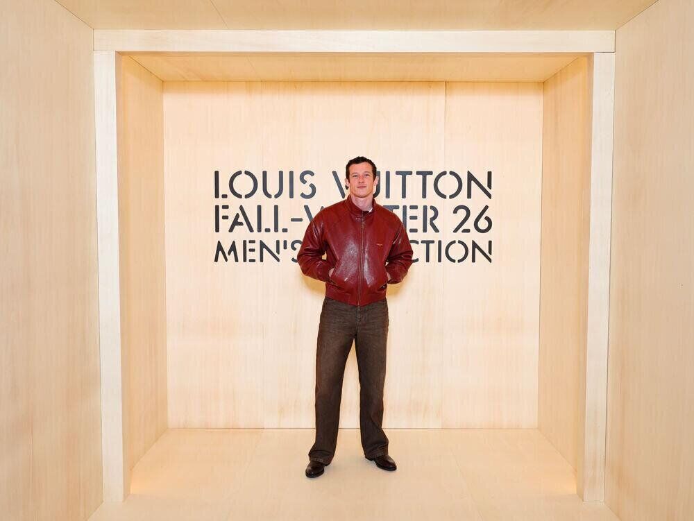Callum Turner au défilé Louis Vuitton homme automne-hiver 2026-2027