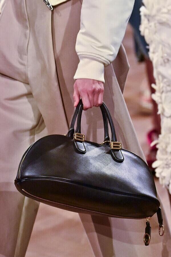 le défilé balenciaga printemps-été 2026
