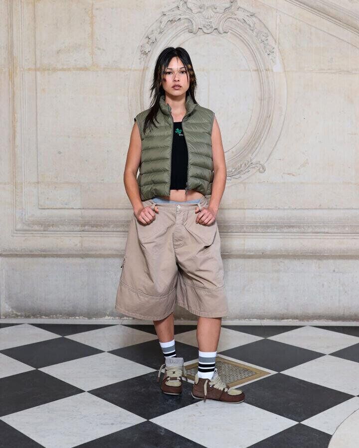 miki au défilé dior homme automne-hiver 2026-2027 pendant la fashion week de paris