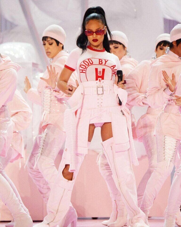 Rihanna lors des MTV Video Music Awards 2016.